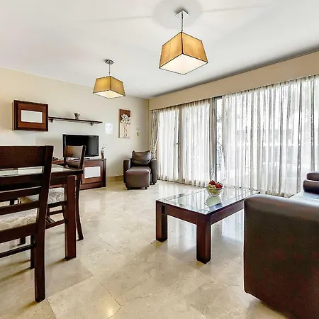 Сasa de vacaciones Townhouse 2 Bedrooms On The First Line